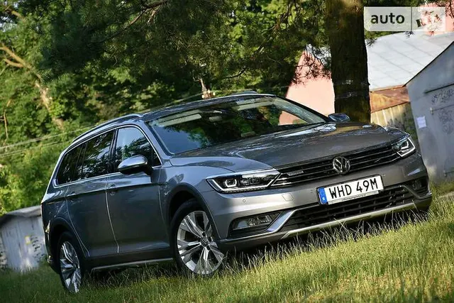 Volkswagen Passat Alltrack WEBASTO NAVI