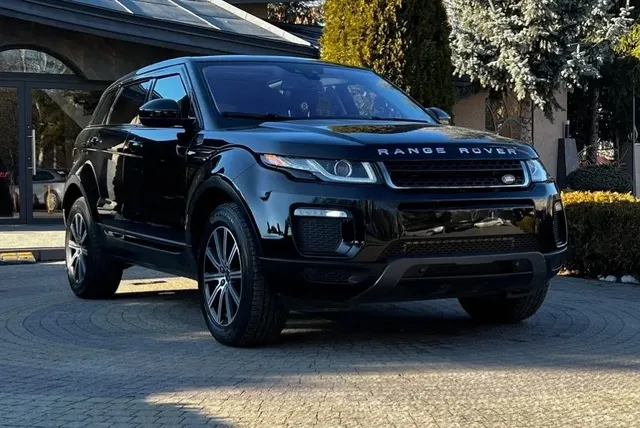 Land Rover Evoque SE PLUS