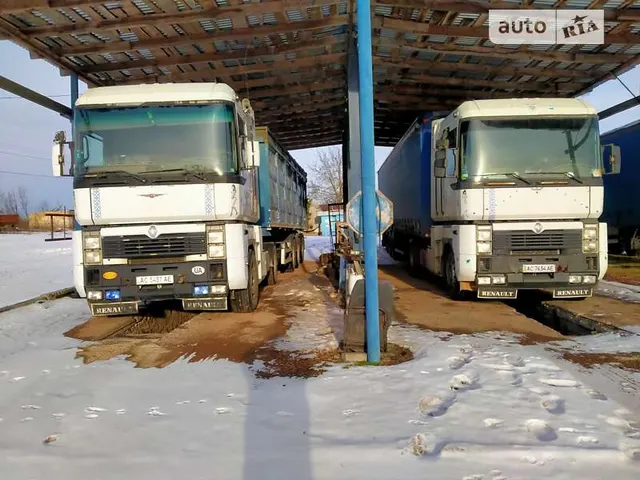 Renault Magnum