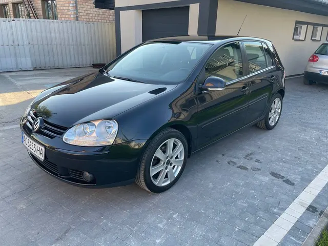 Volkswagen Golf V 1.6 MPI