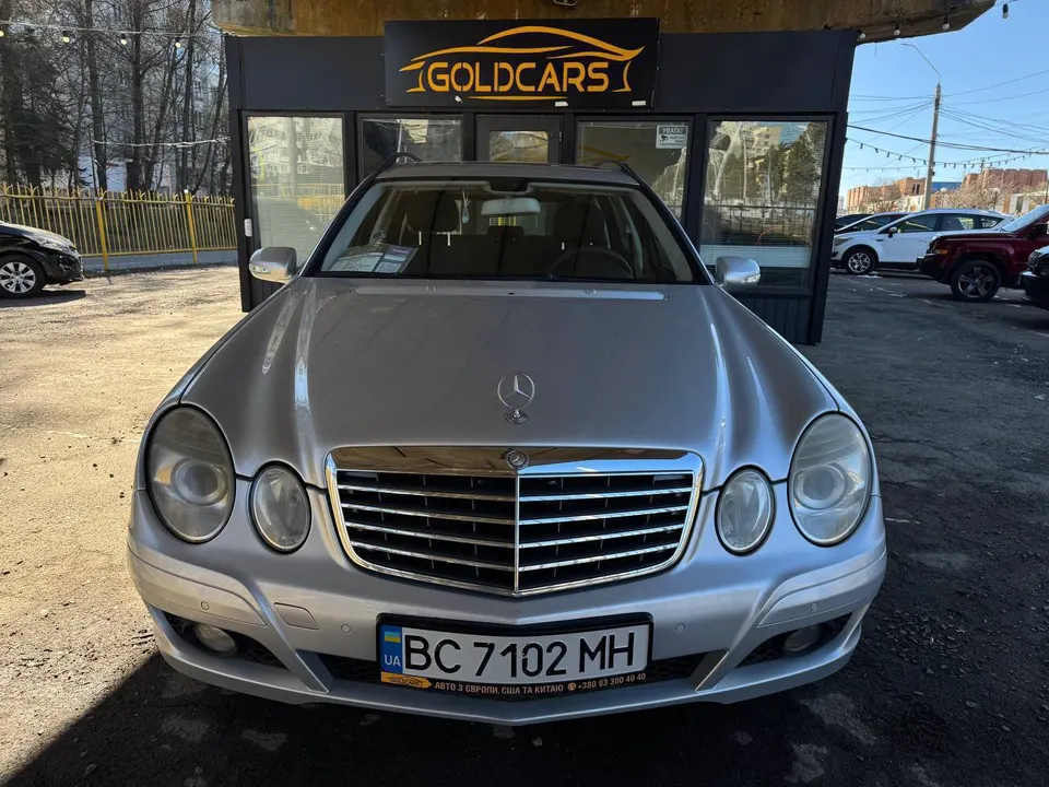 Mercedes-Benz BENZ E-200