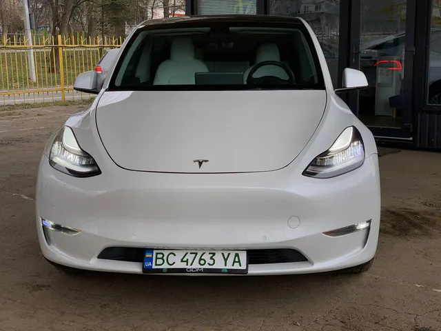 Tesla Model Y