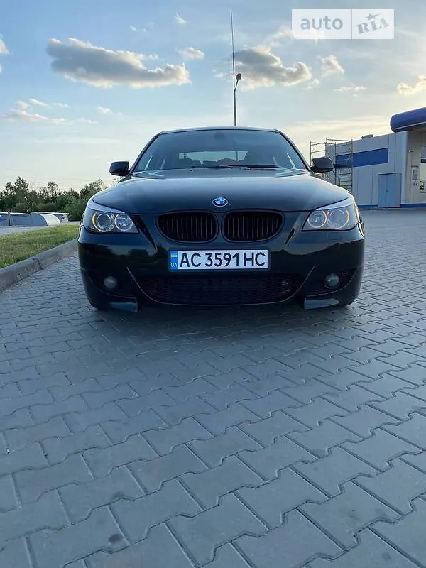 BMW 525