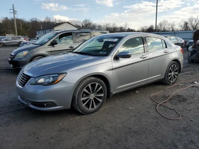 Chrysler 200 TOURING