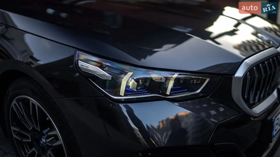 BMW i5 — фото 9