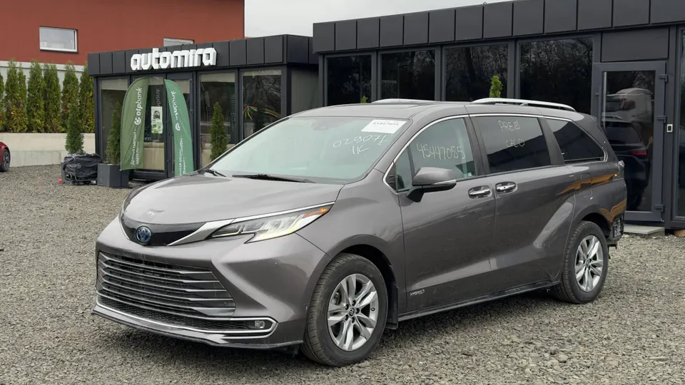 Toyota SIENNA LIMITED