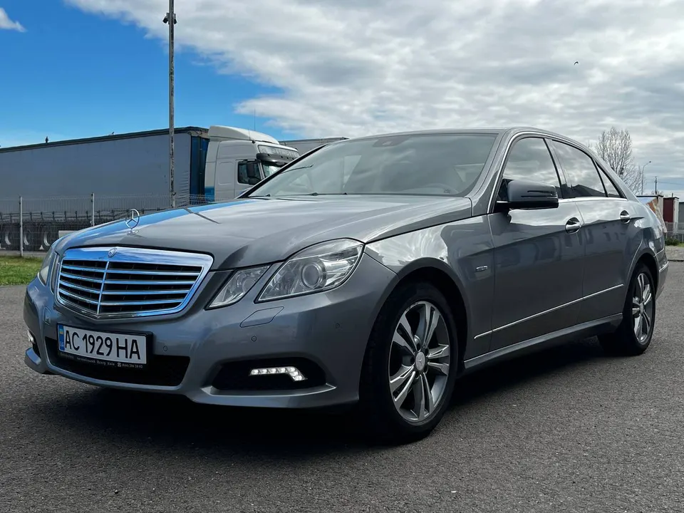 Mercedes-Benz E250