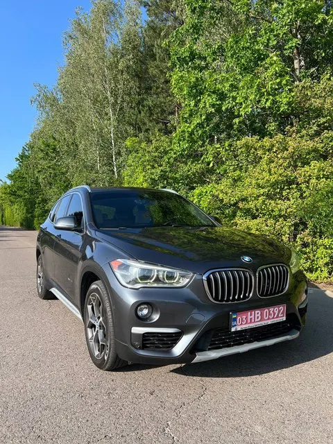 BMW X1 F48