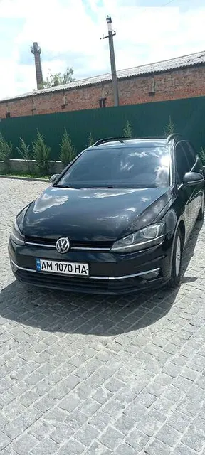 Volkswagen Golf VII