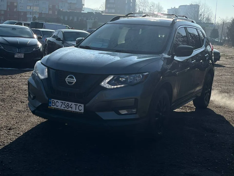 Nissan Rogue MIDNIGHT