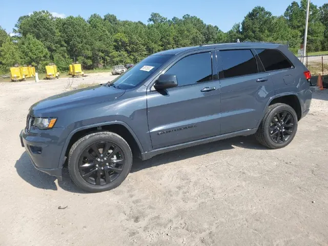 Jeep GRAND CHEROKEE LAREDO