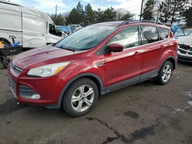 Ford ESCAPE SE