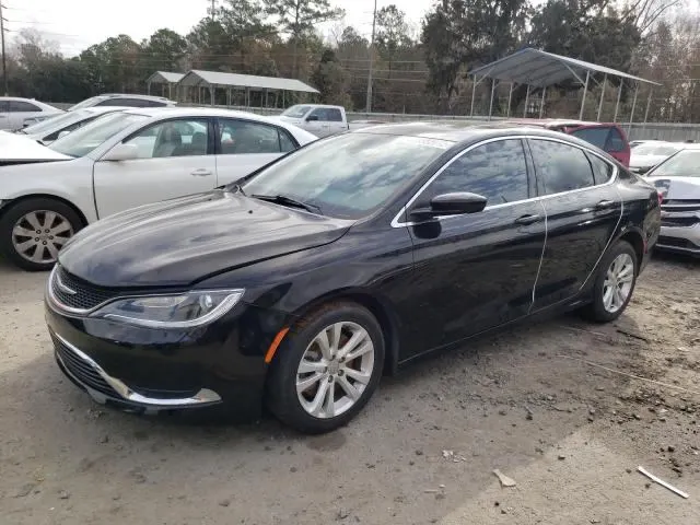 Chrysler 200