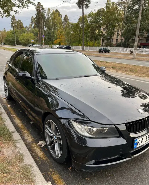 BMW E90