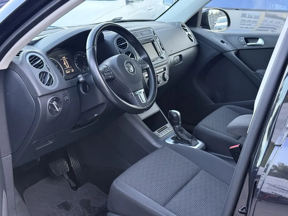 Volkswagen Tiguan — фото 10