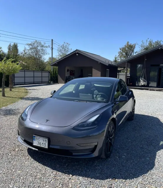 Tesla model 3