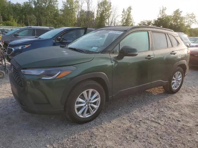 Toyota COROLLA CROSS LE