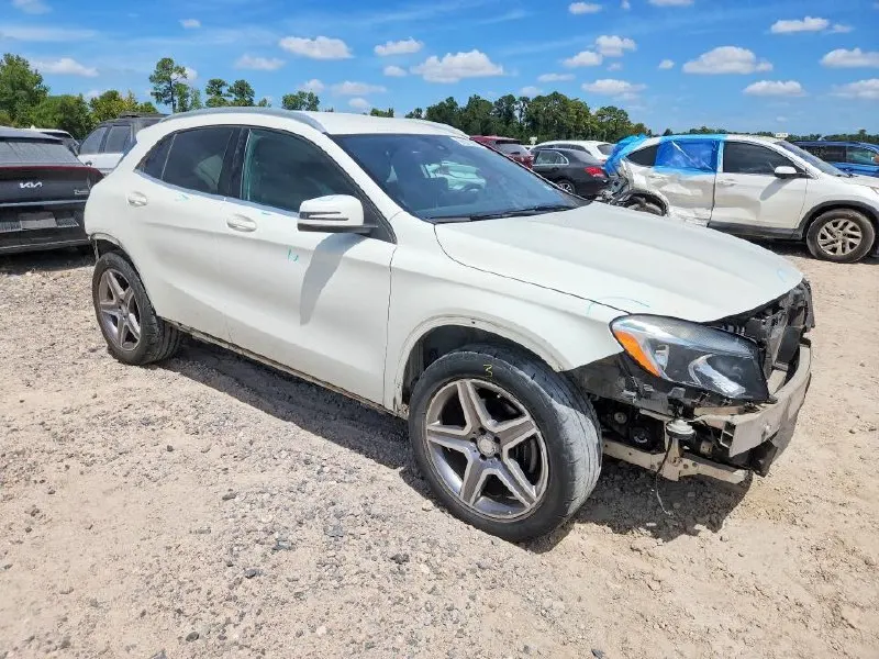 Mercedes-Benz GLA 250 4MATIC