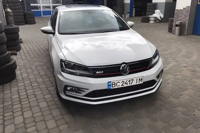 Volkswagen Jetta GLI
