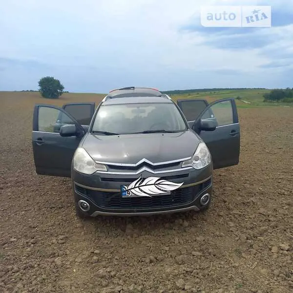 Citroen C-Crosser
