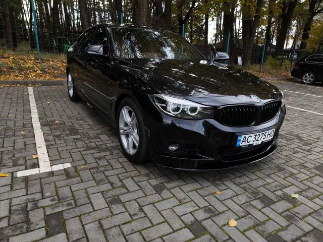 BMW 330 GT