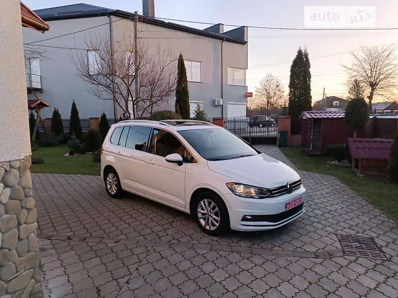 Volkswagen Touran