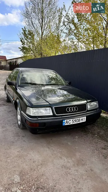 Audi V8