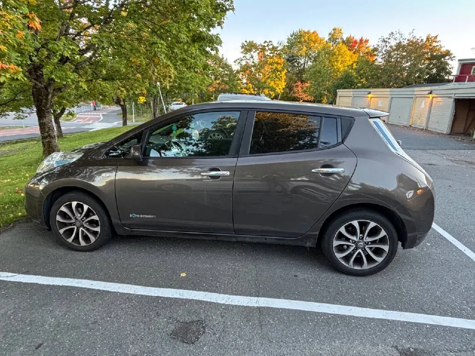 Nissan Leaf Tekna — фото 4
