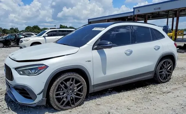Mercedes-Benz GLA 45 AMG
