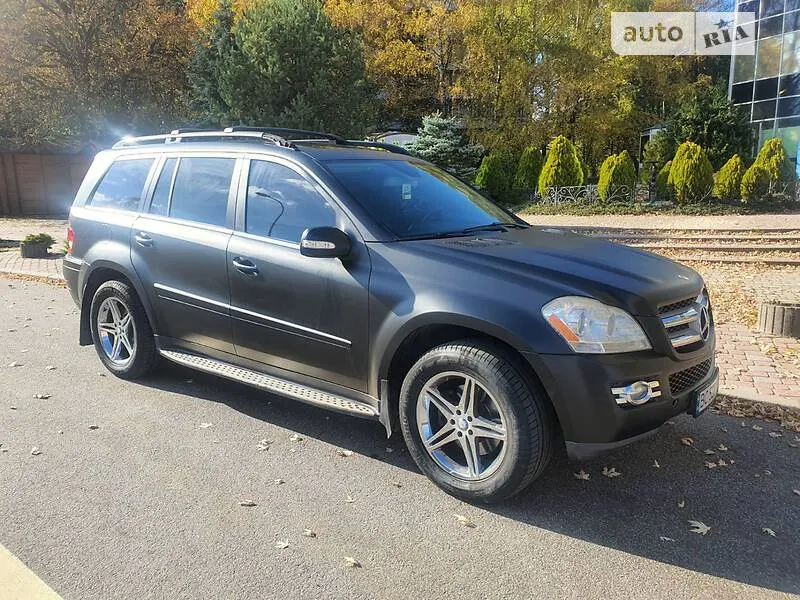 Mercedes-Benz GL-Class