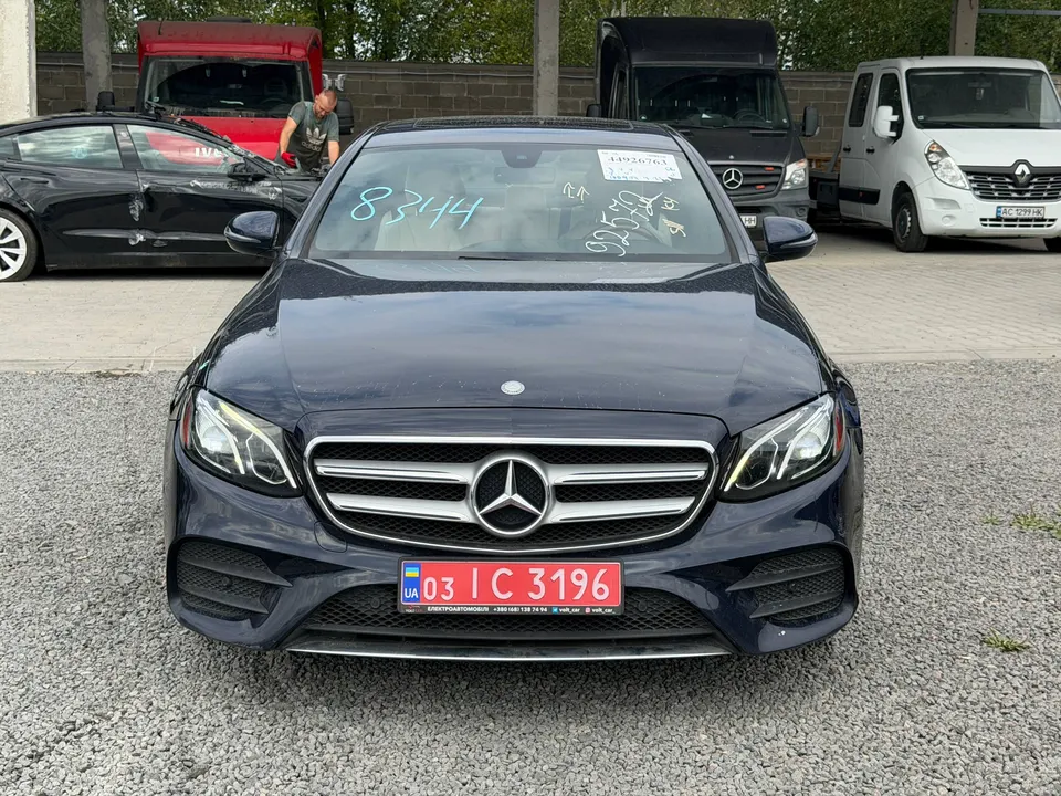Mercedes-Benz E 300 2.0 Бензин