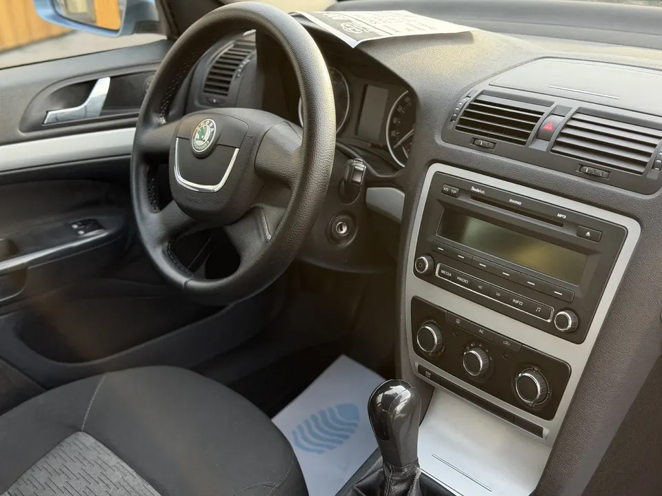 Skoda Octavia — фото 9