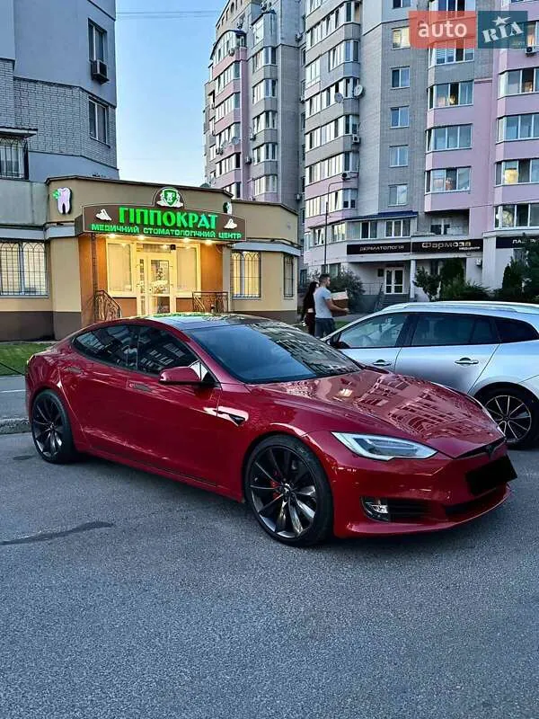 Tesla Model S