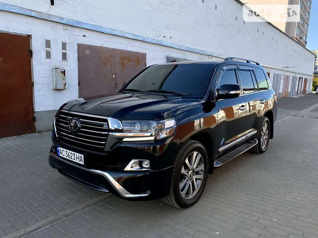 Toyota Land Cruiser