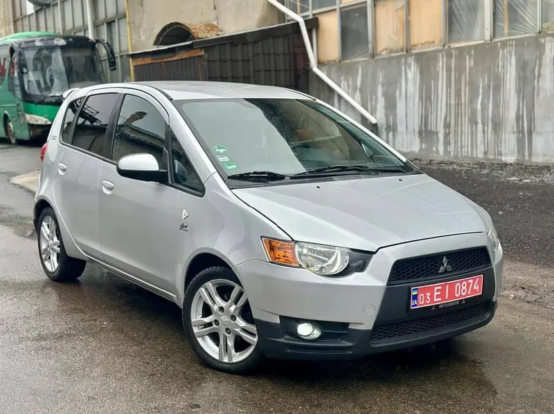 Mitsubishi Colt