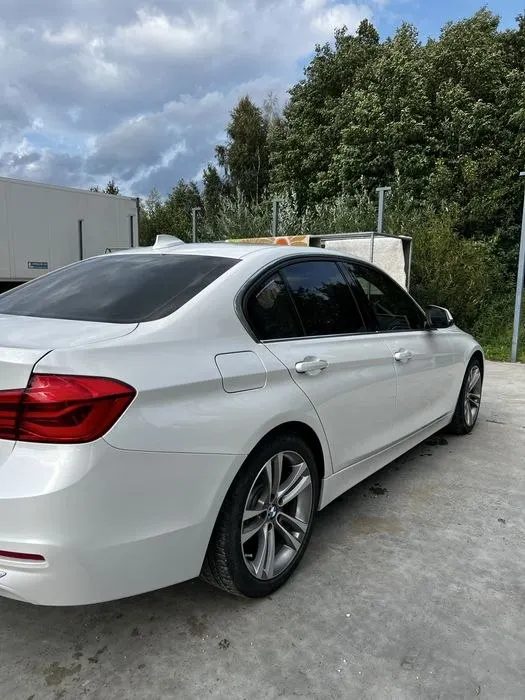 BMW F30 330i — фото 5