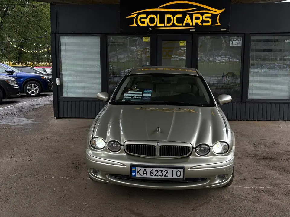 Jaguar X-TYPE