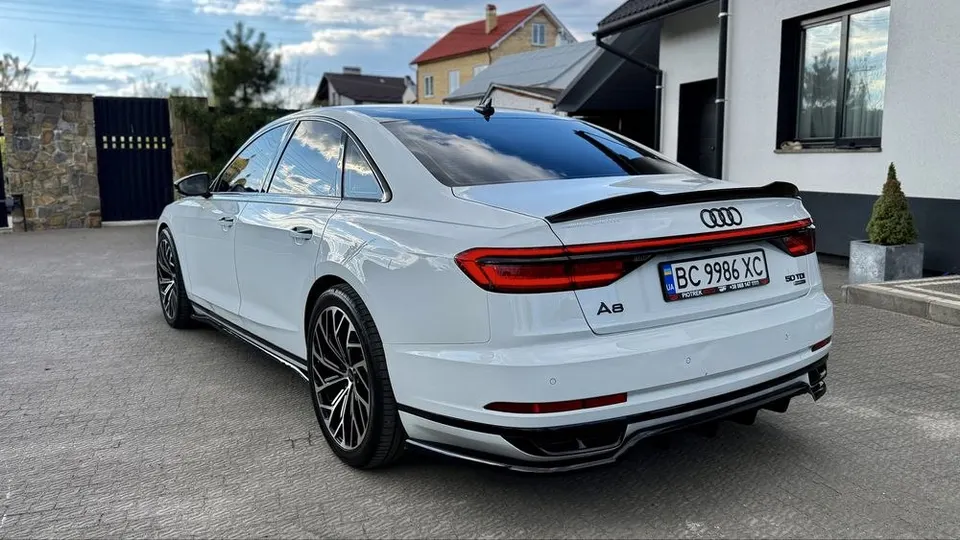 Audi A8 розтермінувння — фото 4