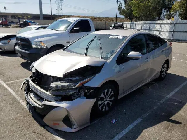 Toyota PRIUS PRIME LE