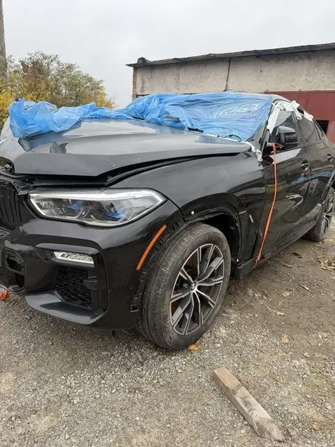 BMW X6 M50I 4.4