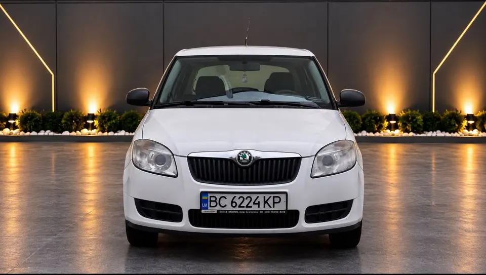 Skoda Fabia — фото 3