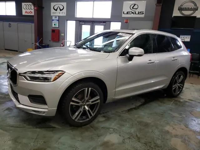 Volvo XC60 T5 MOMENTUM