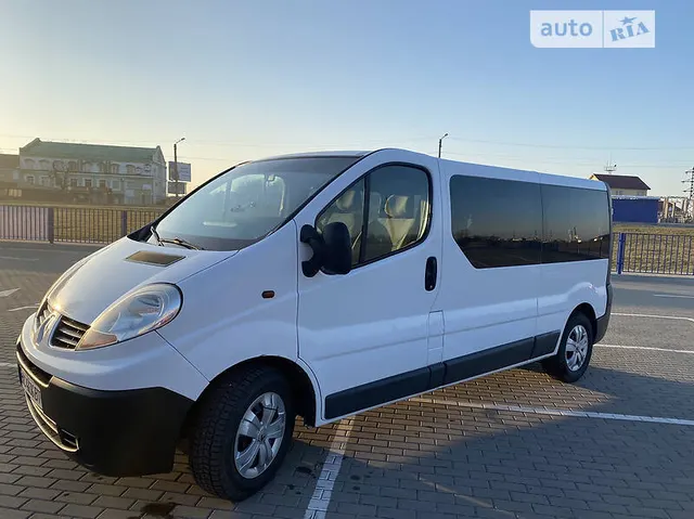 Renault Trafic пасс