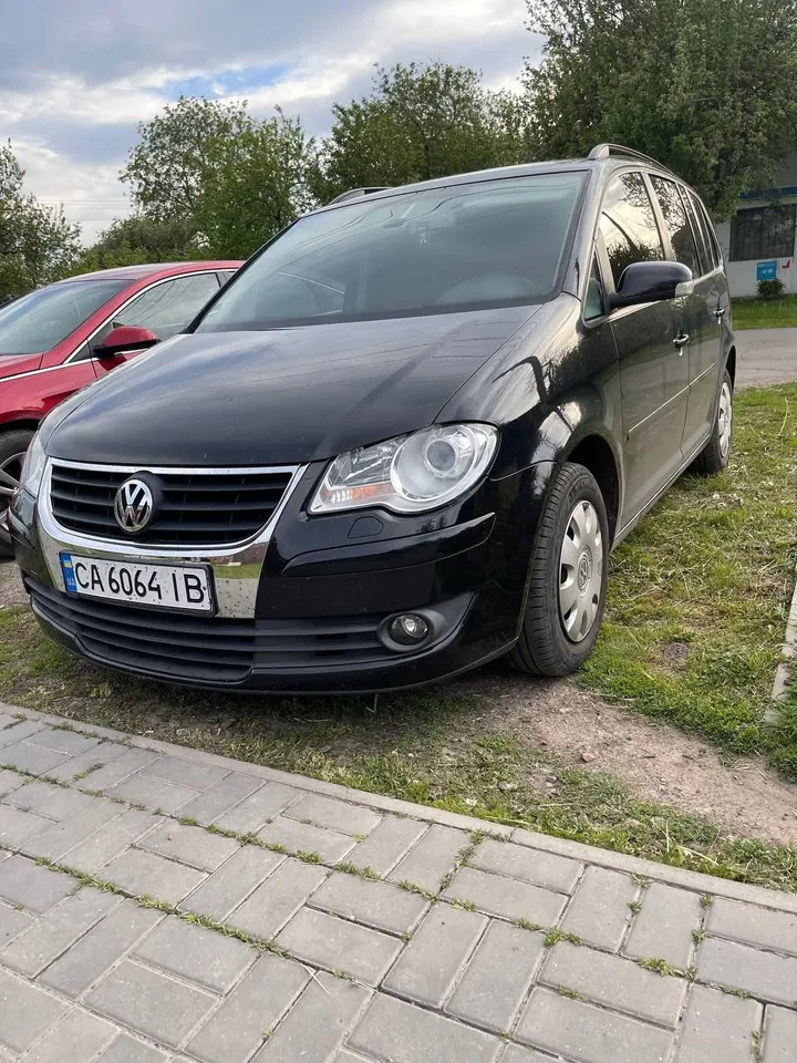 Volkswagen TOURAN