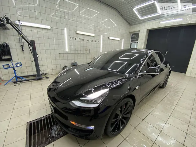Tesla Model 3 Performance