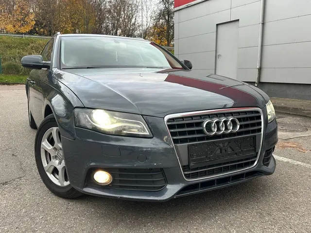 Audi A4B8