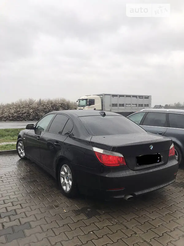 BMW 520