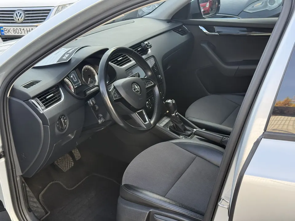 Skoda Octavia — фото 10