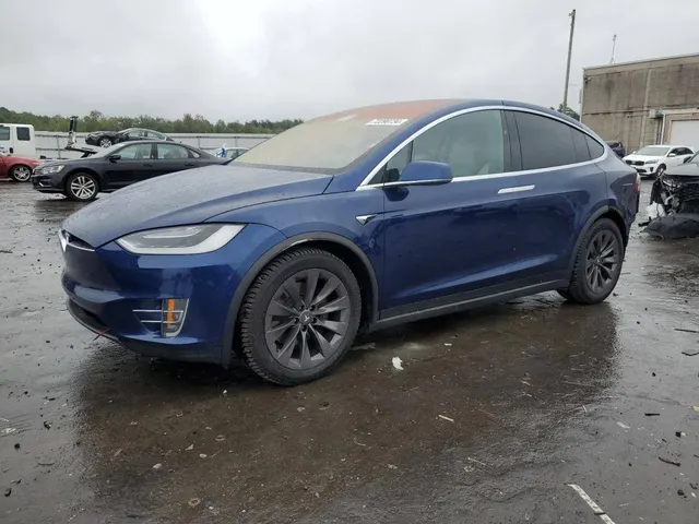 Tesla MODEL X 100D