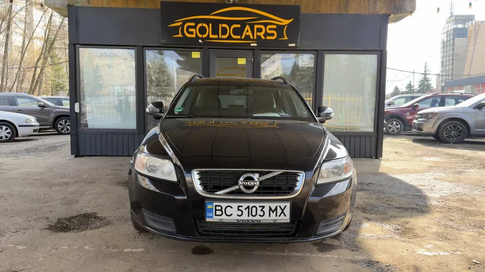 Volvo V50